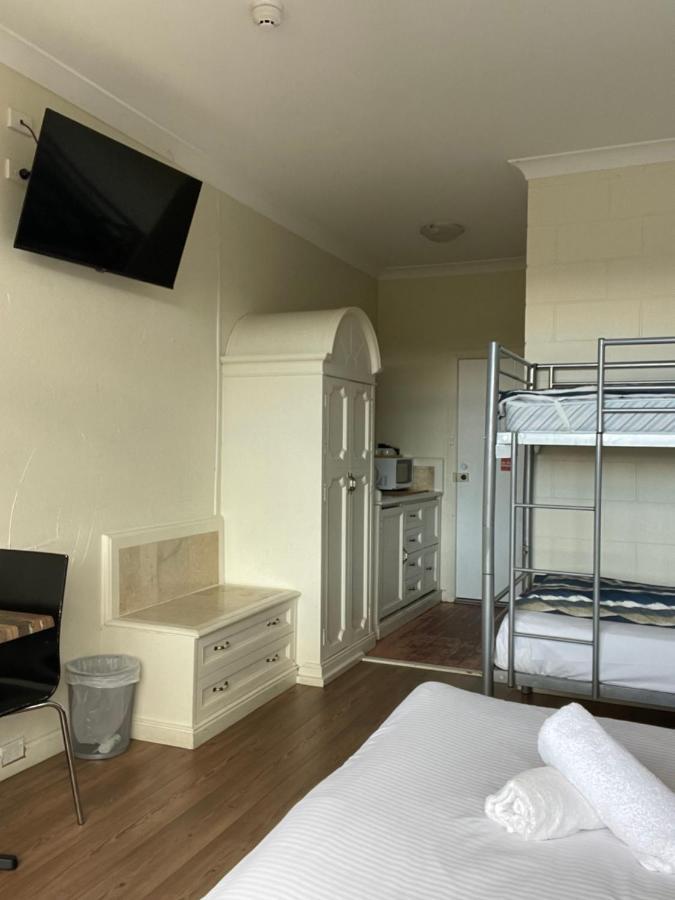ג'ינדביין Siesta Villa מראה חיצוני תמונה