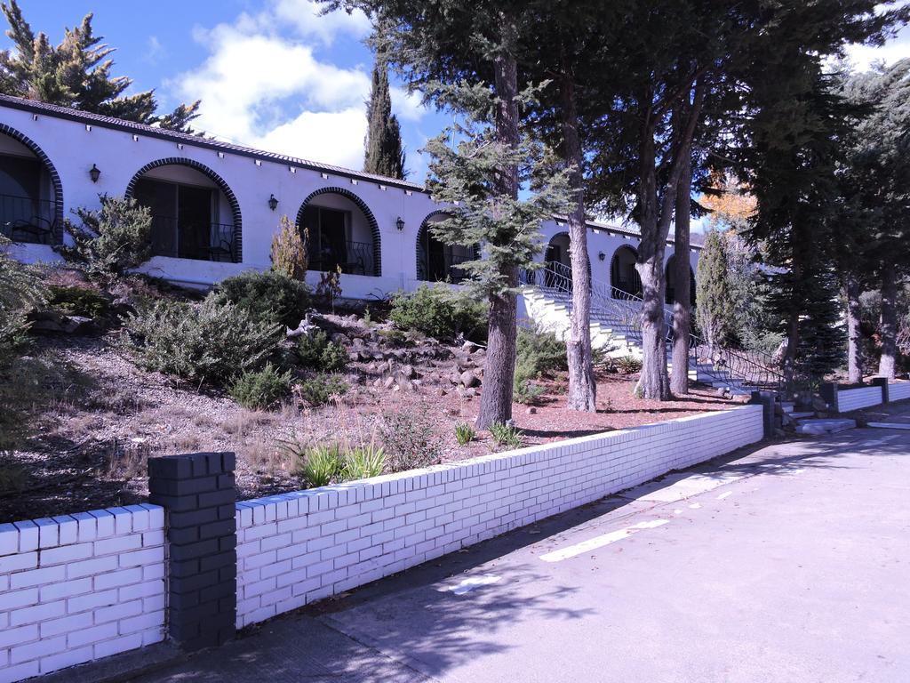 ג'ינדביין Siesta Villa מראה חיצוני תמונה