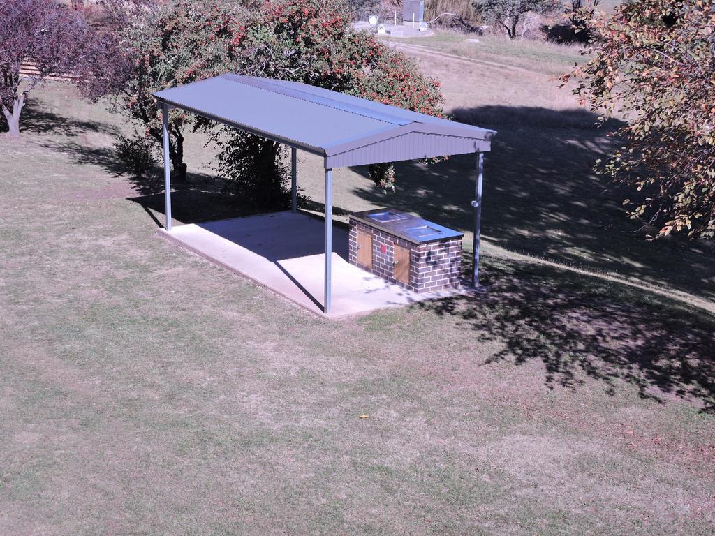 ג'ינדביין Siesta Villa מראה חיצוני תמונה