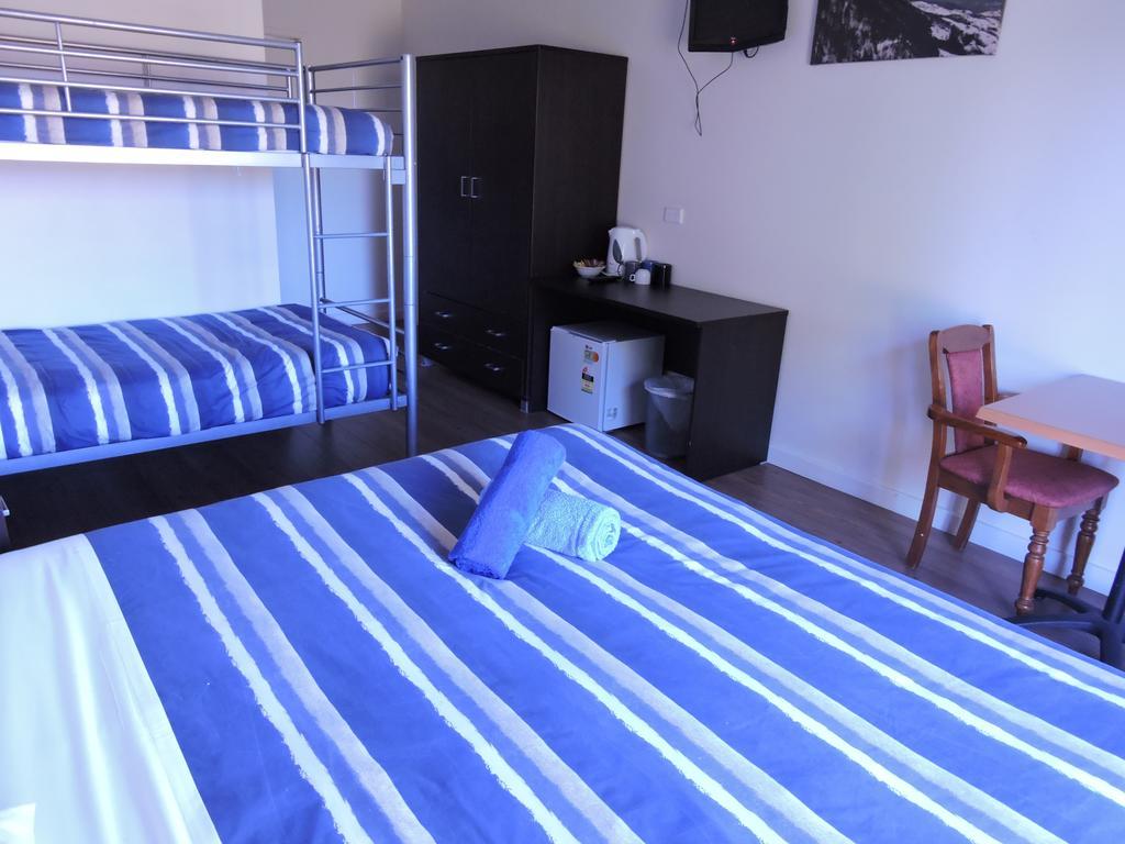 ג'ינדביין Siesta Villa חדר תמונה